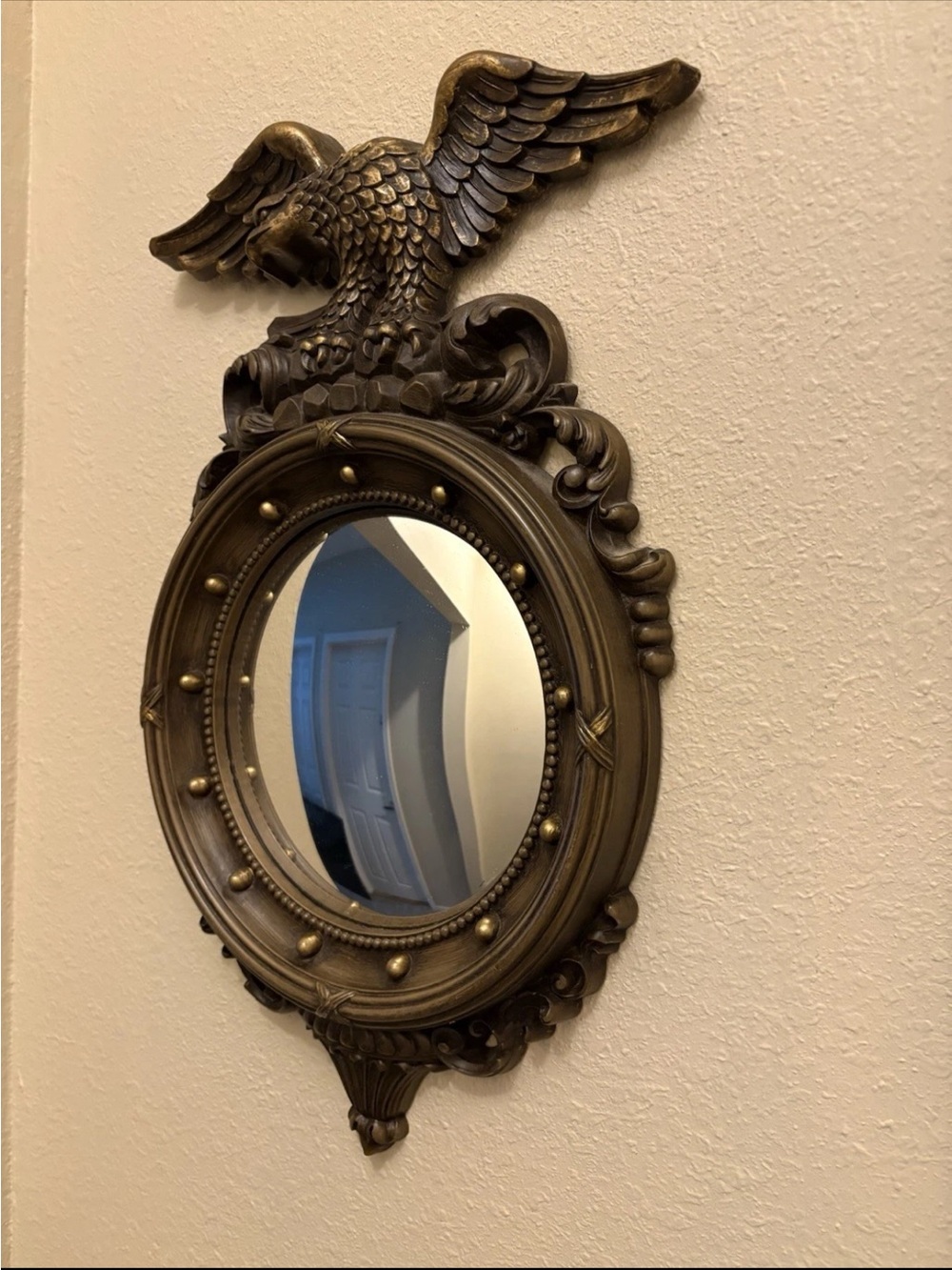 Vintage Federal Eagle Bull’s-eye convex Mirror, Bubble Design 4410